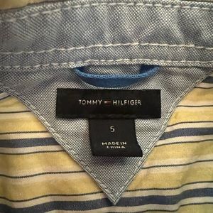 Long sleeve button down boys shirt